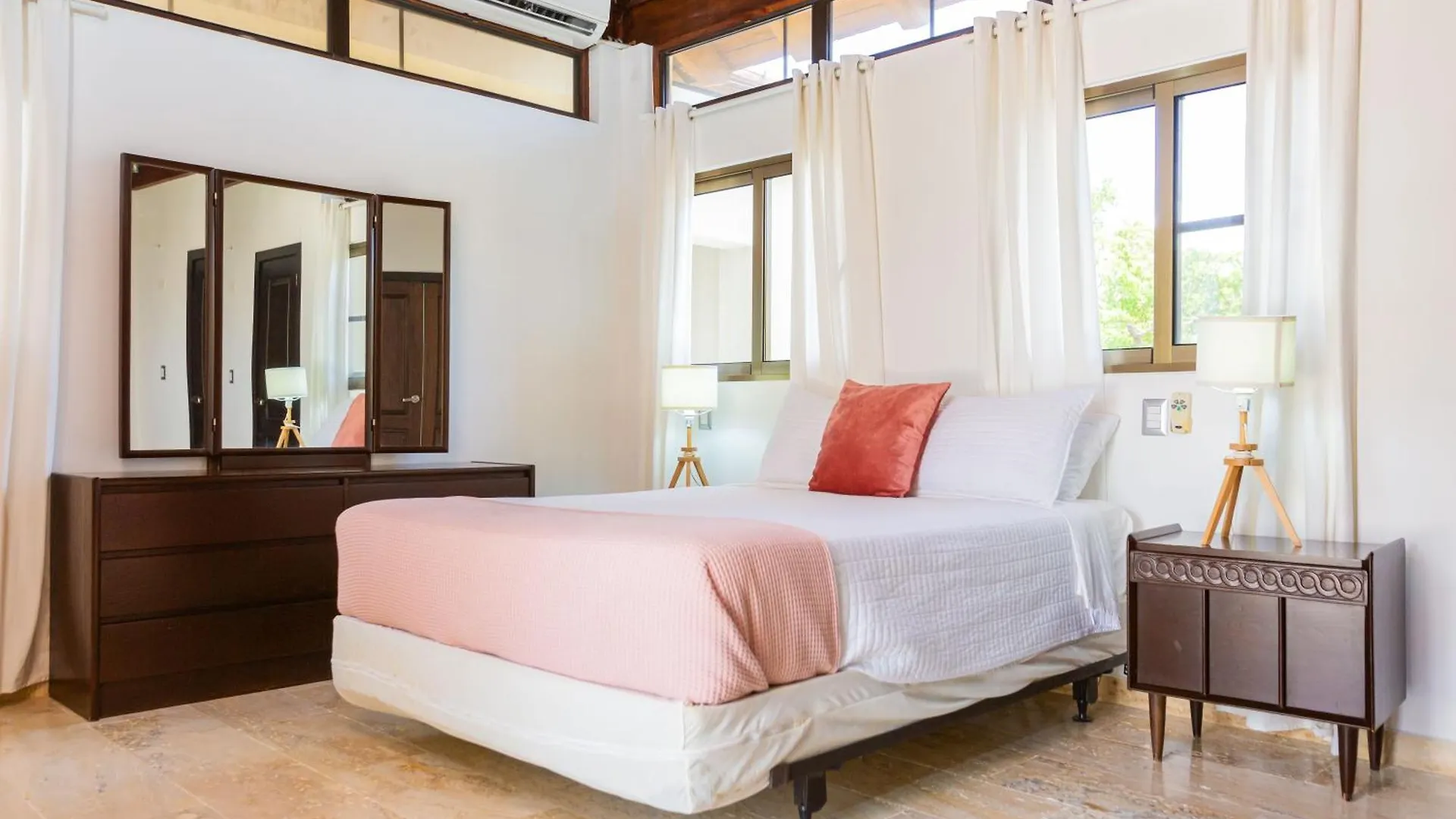 Suites At Grand Laguna Beach By Calisto Stays Sosua Apartment